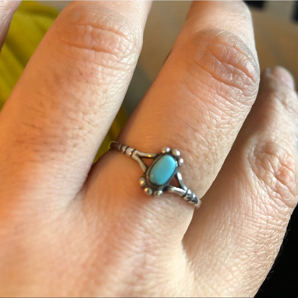 Sterling silver delicate turquoise ring